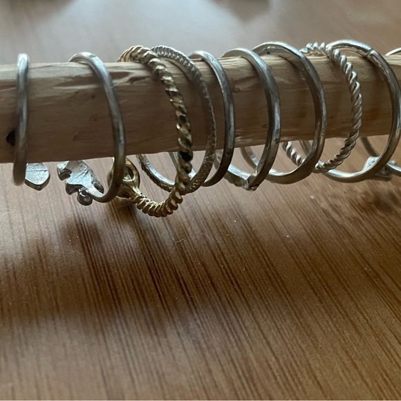 Silver tone/alloy LoT of 12 rings | really pretty 🤩 - Picture 8 of 13